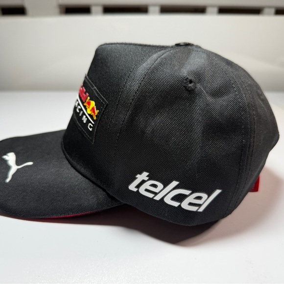 Red Bull Racing Black Cap - Picture 2 of 6